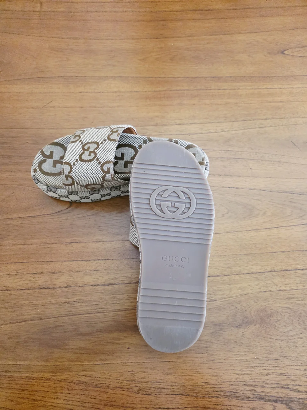 Gucci Brown GG Logo Sandals - Picture 10 of 10